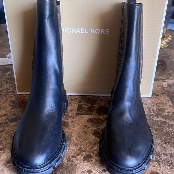 MICHAEL MICHAEL KORS Womens Black Back Pull-Tab Ridley Leather Chelsea size 9 - Picture 4 of 10